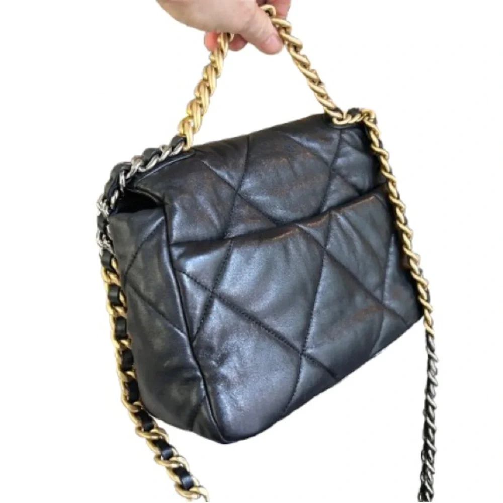 Authentic Chanel 19 Medium Flap Bag Quilted Lambskin Black Gold Chain - Picture 2 of 16